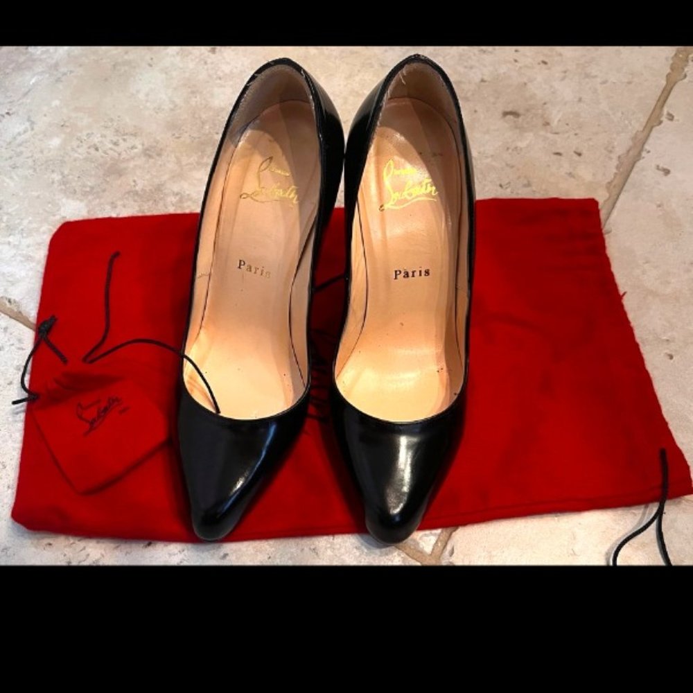 christian Louboutin red bottoms heel pointed toe